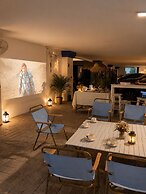 Mona Lisa pool villa