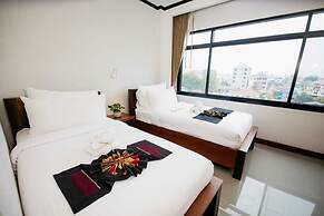 Sisombat Plaza Hotel