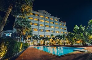 Sisombat Plaza Hotel