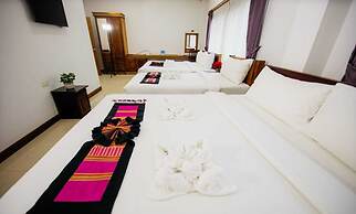 Sisombat Plaza Hotel