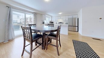 Modern 3-bedroom Oshawa Home