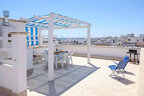 Emerald Residence Sleeps 12 With Sea View