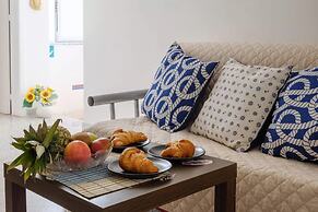 Emerald Residence Sleeps 12 With Sea View