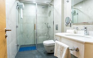 Premium Hotel