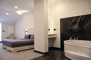 HOME PLUS HOTEL