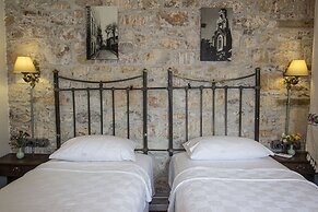 OPUS 1910 OTEL