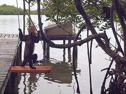 Casa Cayuco Eco-Adventure Lodge