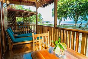 Casa Cayuco Eco-Adventure Lodge