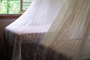 Casa Cayuco Eco-Adventure Lodge