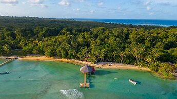 Casa Cayuco Eco-Adventure Lodge