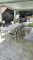 Luxus Neubau 170m2 Loft mit Pool Garten
