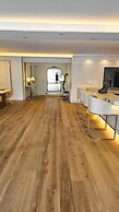 Luxus Neubau 170m2 Loft mit Pool Garten