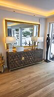 Luxus Neubau 170m2 Loft mit Pool Garten