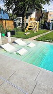 Luxus Neubau 170m2 Loft mit Pool Garten