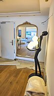 Luxus Neubau 170m2 Loft mit Pool Garten
