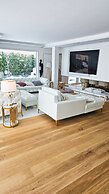Luxus Neubau 170m2 Loft mit Pool Garten