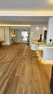 Luxus Neubau 170m2 Loft mit Pool Garten