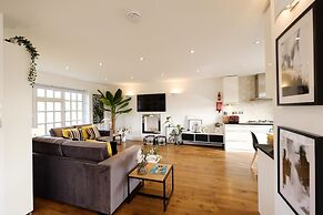Riverwalk Apartment North