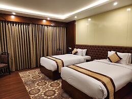 Paragon Hotel and Resort