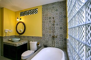 Hoi An Town Home Resort
