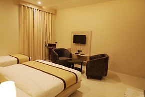 Pine Regency - Aravali's Peak view