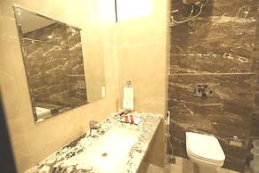 Pine Regency - Aravali's Peak view