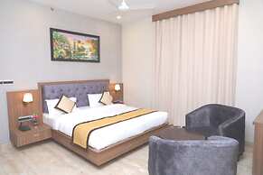 Pine Regency - Aravali's Peak view