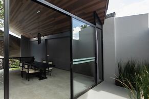 Lealands Villa