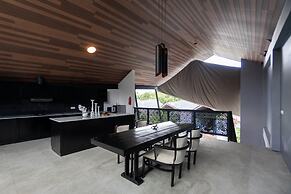 Lealands Villa