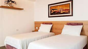 Asi Rooftop Hotel