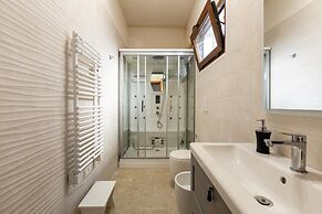 3242 L`edicola Suite by Barbarhouse