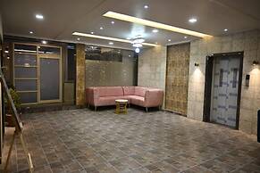 HOTEL PRIME SQUARE