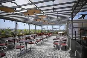 HOTEL PRIME SQUARE
