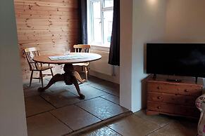 Sycamore Lodge-1 Bed-sleeps 4-free Parking