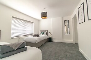 Skipton Lodge