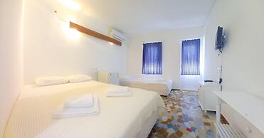 Hotel Tropicana