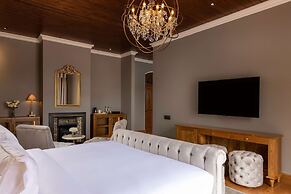 The Bellwood Manor
