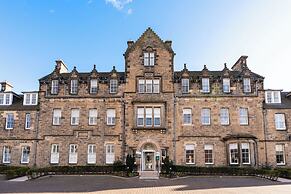 Unique Victorian Apartment in Edinburgh