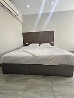 Sphinx apartment hotel