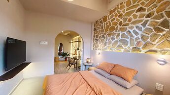 YLUNA Boutiquestay