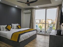 Dev Royale Hotel