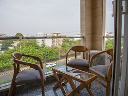 Dev Royale Hotel