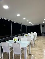 Jest Otel