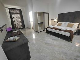 HOTEL EBOLI