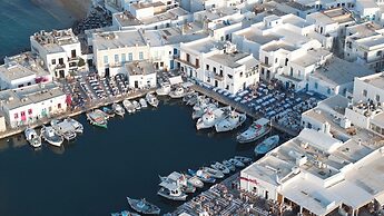 Avant Mar Paros
