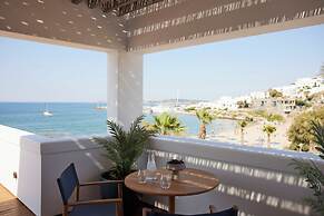Avant Mar Paros