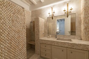 Villa Agatha With Private Pool Outdoor Jacuzzi