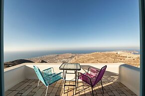 Sleeps8-parking-garden-pool-sunsets-barbeque
