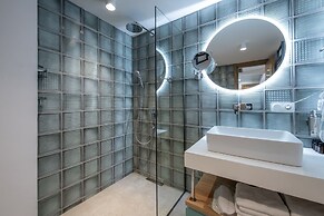 Urban Apartments 17 Executive Suits