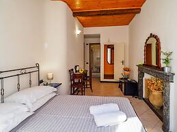 Macaia Village Life Rooms with AC